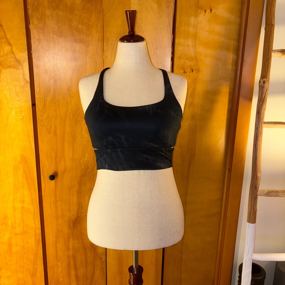 Stori Multicolor Sports Bra with Cutout